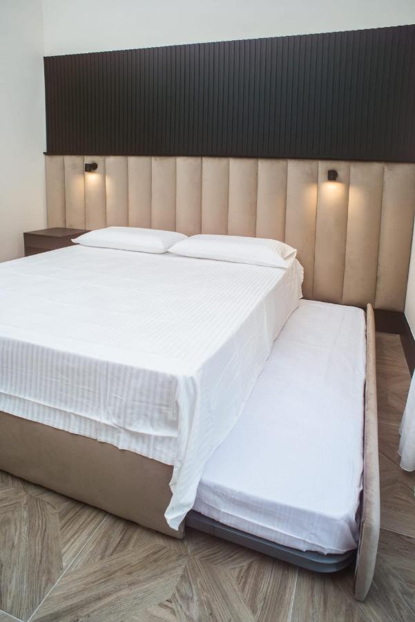 Fida Rooms เนเปิลส์ ภายนอก รูปภาพ